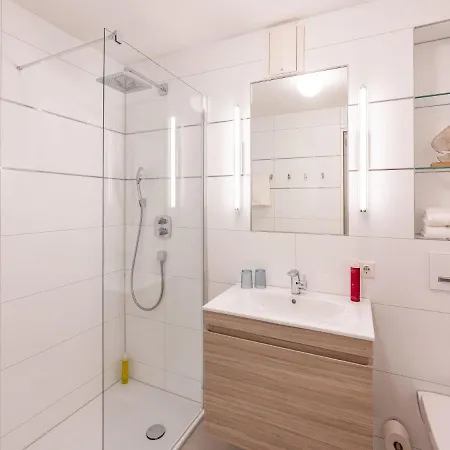 Kaiservillen - 1-raum-ferienwohnung Mit Terrasse Dg21 *